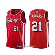 Camiseta Chicago Bulls Thaddeus Young #21 Ciudad 2021-22 Rojo