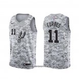 Camiseta San Antonio Spurs Bryn Forbes #11 Earned Camuflaje
