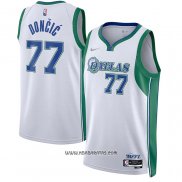 Camiseta Dallas Mavericks Luka Doncic #77 Ciudad 2021-22 Blanco