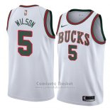 Camiseta Milwaukee Bucks D.j. Wilson #5 Swingman Association 2017-18 Blanco