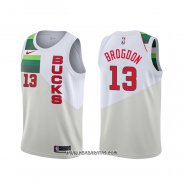 Camiseta Milwaukee Bucks Malcolm Brogdon #13 Earned Blanco