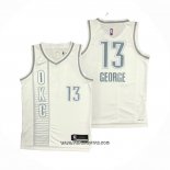 Camiseta Oklahoma City Thunder Paul George #13 Ciudad 2021-22 Blanco