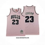 Camiseta Chicago Bulls Michael Jordan #23 Mitchell & Ness 1997-98 Rosa