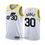 Camiseta Utah Jazz Ochai Agbaji #30 Association 2022-23 Blanco